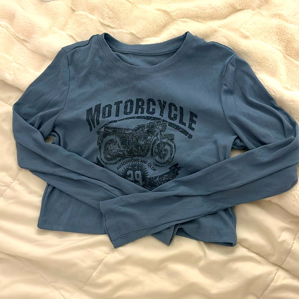 Blue graphic crop top